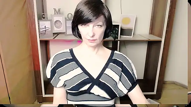  AngeliaFlow  online show from 05-25-26, 08:13