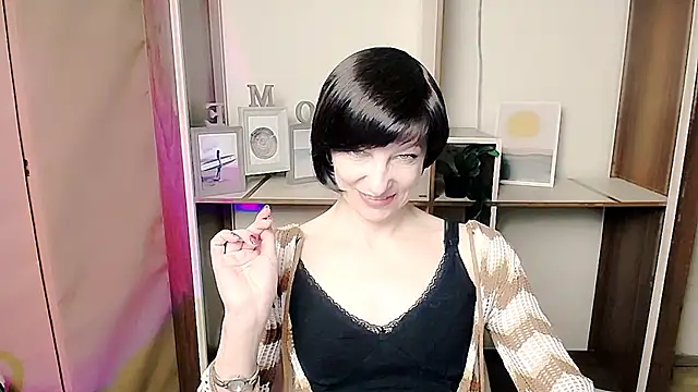  AngeliaFlow  online show from 02-05-26, 09:16