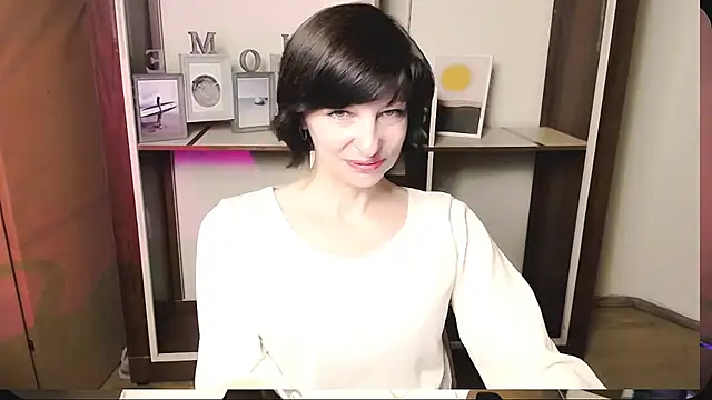  AngeliaFlow  online show from 05-20-26, 09:50