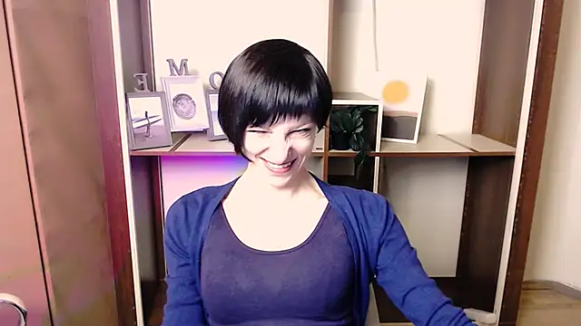  AngeliaFlow  online show from 11-27-25, 08:37