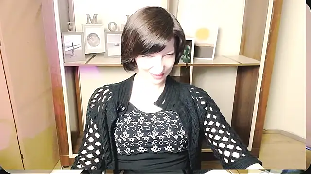  AngeliaFlow  online show from 05-18-26, 08:52