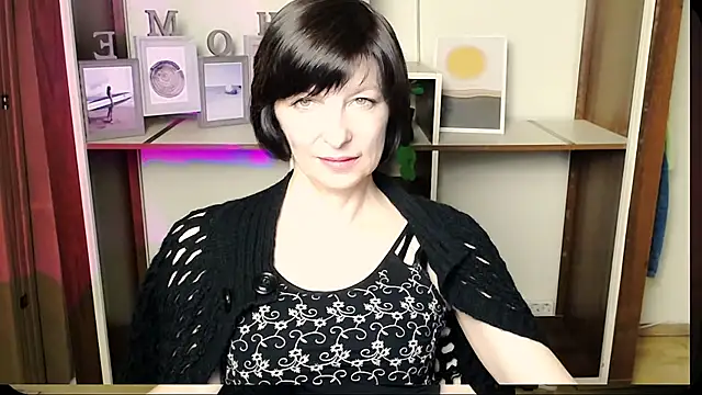 Snapshot of _AngeliaFlow_ chatting on 07-08-26, 09:10 AngeliaFlow online show from 07-08-26, 09:10