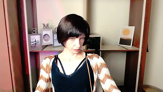  AngeliaFlow  online show from 10-03-25, 06:48