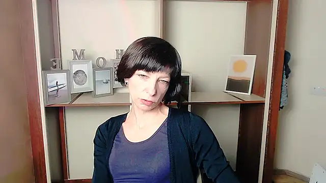  AngeliaFlow  online show from 09-27-25, 06:30