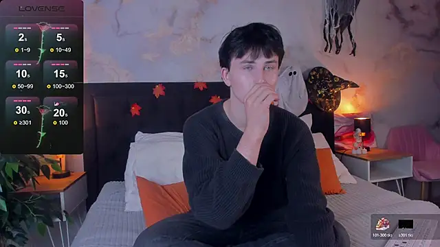 AdrianoAubert online show from 11-04-25, 10:08