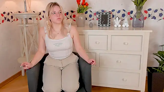 MarianAytes online show from 02-13-25, 04:39