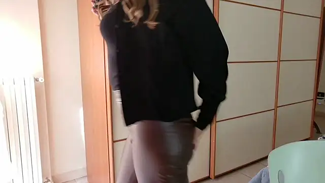 bambolina sexy1985 online show from 11-25-25, 10:48