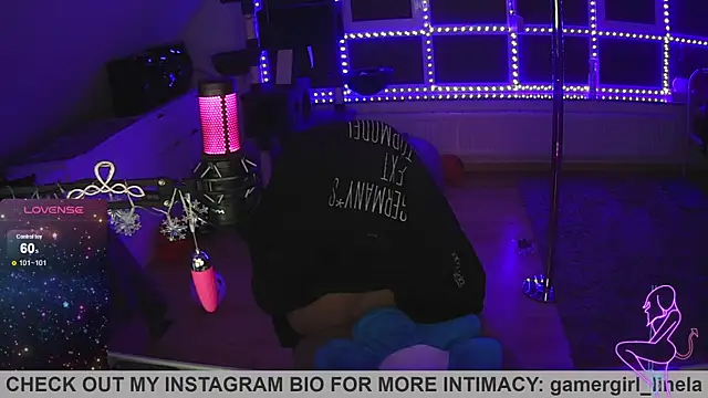 Gamergirl-Linela online show from 11-18-25, 05:16