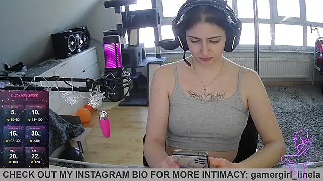 Gamergirl-Linela online show from 11-12-25, 12:09