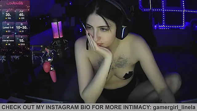 Snapshot of Gamergirl-Linela chatting on 06-20-26, 10:37 Gamergirl-Linela online show from 06-20-26, 10:37