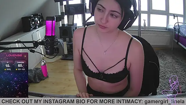 Gamergirl-Linela online show from 10-07-25, 03:24