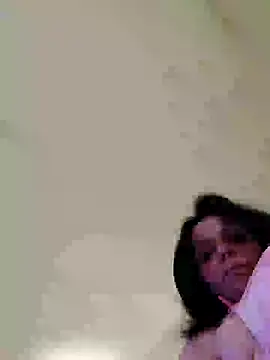 Snapshot of IvettkeXXX chatting on 02-13-25, 12:43 IvettkeXXX online show from 02-13-25, 12:43