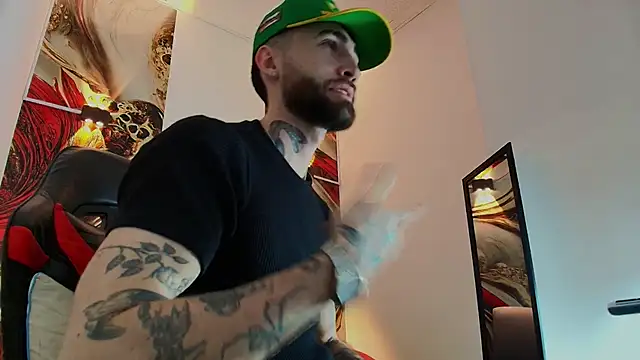 Luke davis01 online show from 12-04-25, 01:10