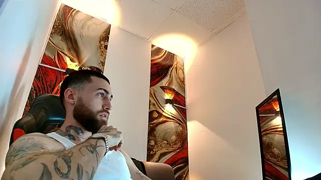 Luke davis01 online show from 04-21-26, 01:07