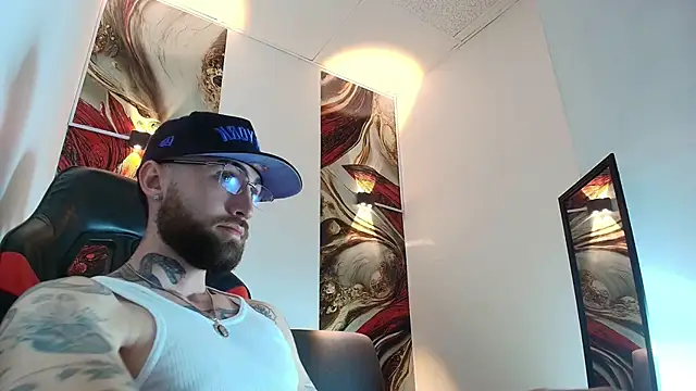 Luke davis01 online show from 01-15-26, 01:03