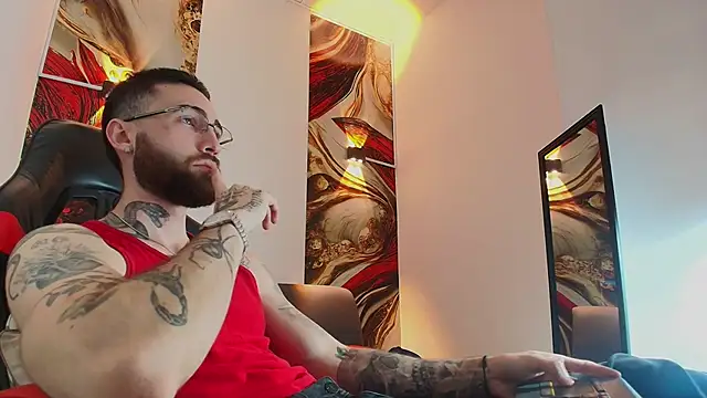 Luke davis01 online show from 10-27-25, 01:34