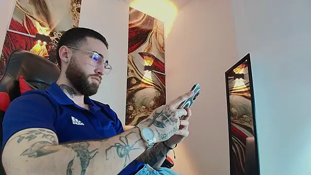 Luke davis01 online show from 11-07-25, 01:15