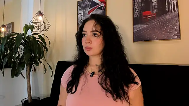 Snapshot of Morgan_Wright chatting on 09-27-25, 03:40 Morgan Wright online show from 09-27-25, 03:40