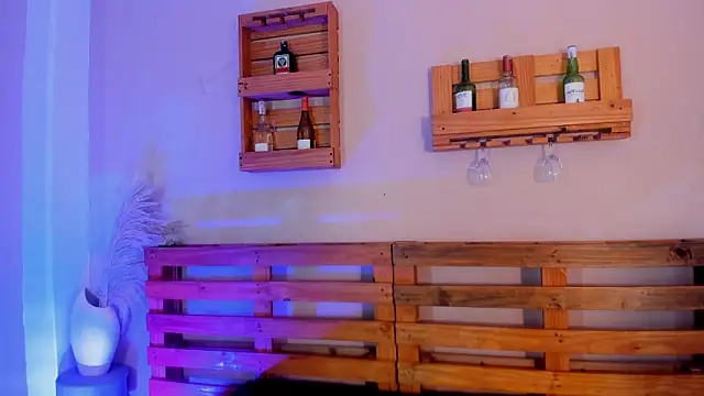 Snapshot of Morgan_Wright chatting on 10-19-25, 12:30 Morgan Wright online show from 10-19-25, 12:30