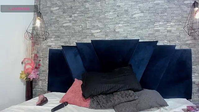 Sophia Brunett online show from 01-10-26, 12:22