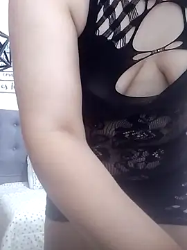 Saori Sann  online show from 10-22-25, 04:50