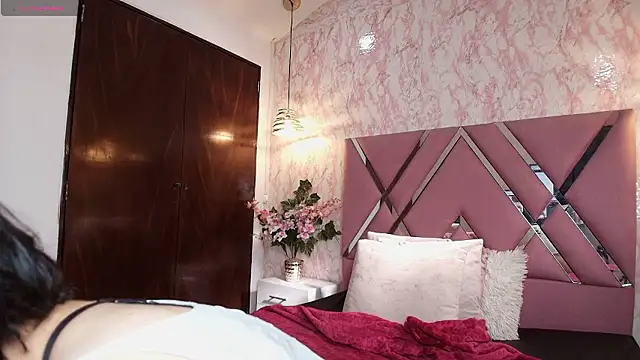 Saori Sann  online show from 01-15-26, 01:25