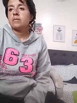 Saori Sann  online show from 10-21-25, 01:32