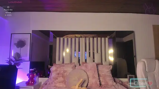 Cloee Rainbow1 online show from 09-26-25, 11:39