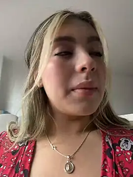 Cloee Rainbow1 online show from 07-16-26, 02:03