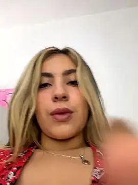 Cloee Rainbow1 online show from 06-21-26, 01:39