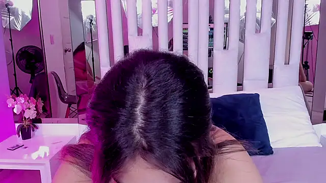 Cloee Rainbow1 online show from 03-20-25, 02:53