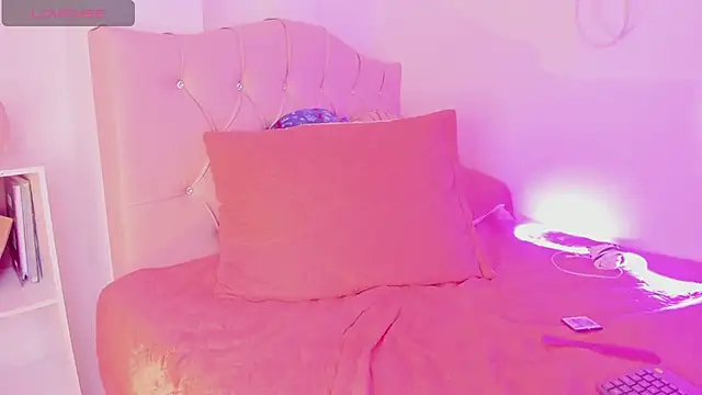 VictoriaBlackfire online show from 11-11-25, 05:02