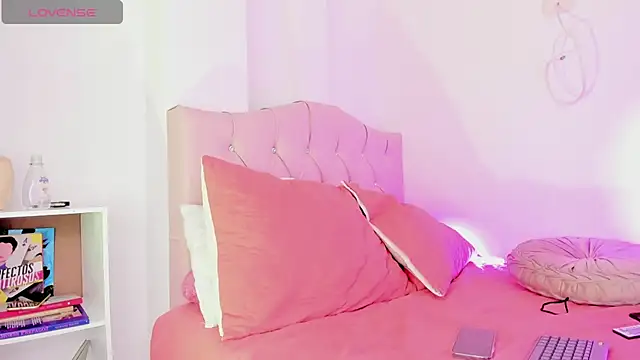 VictoriaBlackfire online show from 11-22-25, 01:04