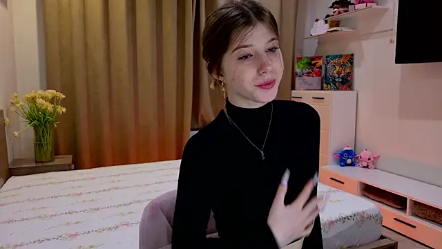 Bella amory online show from 02-22-26, 06:09