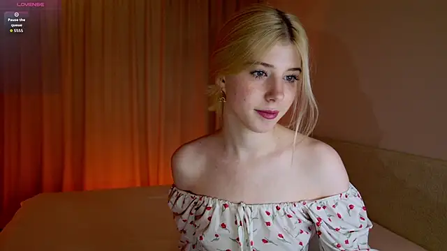 Bella amory online show from 05-05-26, 03:26