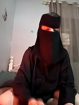 Snapshot of Milan-88 chatting on 01-31-26, 08:40 Milan-88 online show from 01-31-26, 08:40