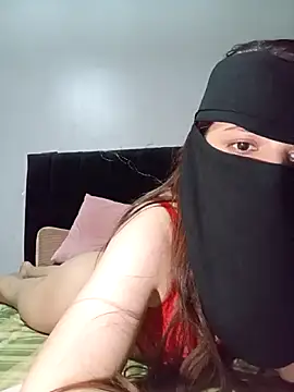 Snapshot of Milan-88 chatting on 10-23-25, 09:13 Milan-88 online show from 10-23-25, 09:13