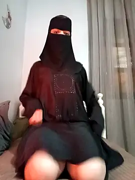 Snapshot of Milan-88 chatting on 01-12-26, 07:42 Milan-88 online show from 01-12-26, 07:42