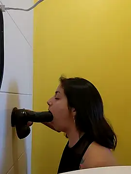 Snapshot of MaiPandora chatting on 11-05-25, 05:16 MaiPandora online show from 11-05-25, 05:16