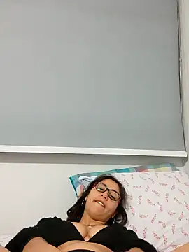 Snapshot of MaiPandora chatting on 10-09-25, 02:12 MaiPandora online show from 10-09-25, 02:12