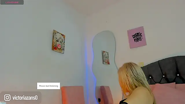 Vickyallien online show from 06-26-26, 04:35