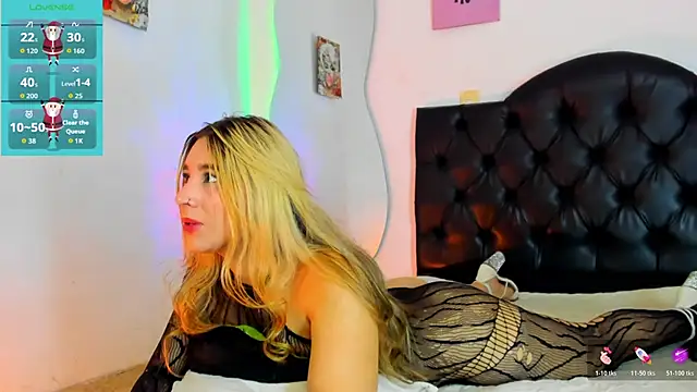 Vickyallien online show from 12-21-25, 03:03