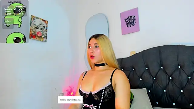 Vickyallien online show from 12-15-25, 03:51