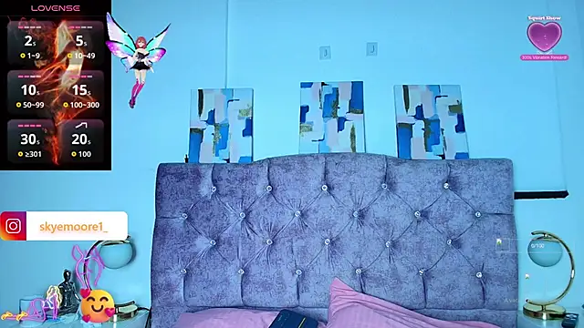 Skye Moore online show from 10-02-25, 06:44