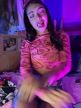 Skye Moore online show from 04-21-26, 03:02