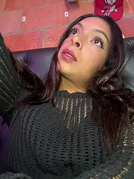 Skye Moore online show from 02-12-26, 06:07