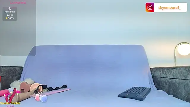 Skye Moore online show from 09-18-25, 12:52