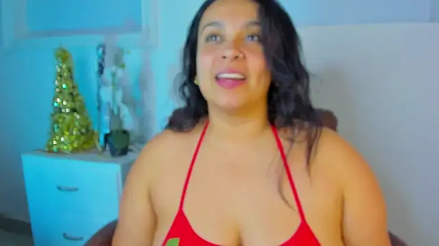 KourtneyEvans online show from 12-17-25, 05:40