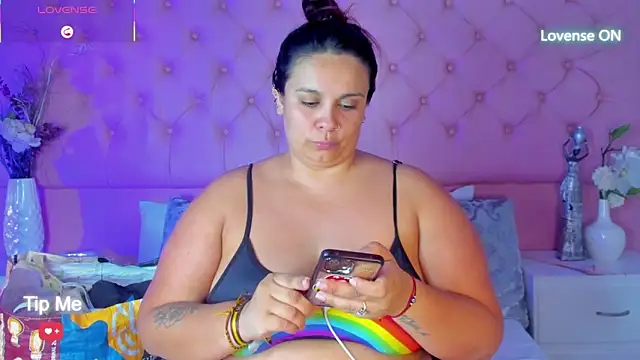 KourtneyEvans online show from 09-09-25, 07:45