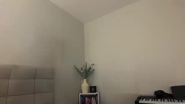 skyejde online show from 04-02-26, 07:42